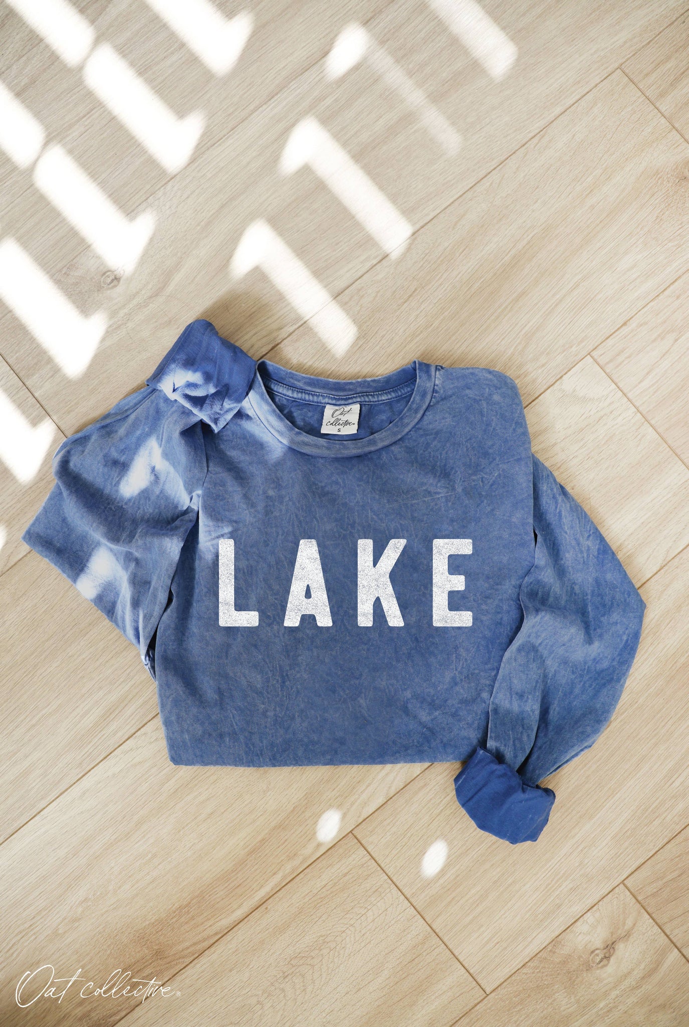LAKE Long Sleeve Graphic L