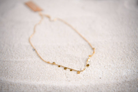 Water Resistant Necklace Collection: Single Layer Round Pendant Necklace
