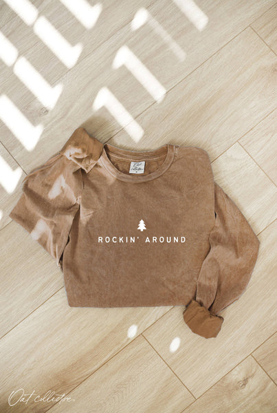 ROCKIN' AROUND Mineral Washed Long Sleeve Graphic Top: FOREST / L