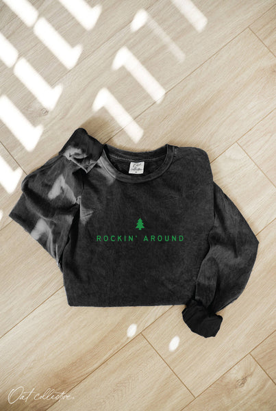 ROCKIN' AROUND Mineral Washed Long Sleeve Graphic Top: FOREST / L