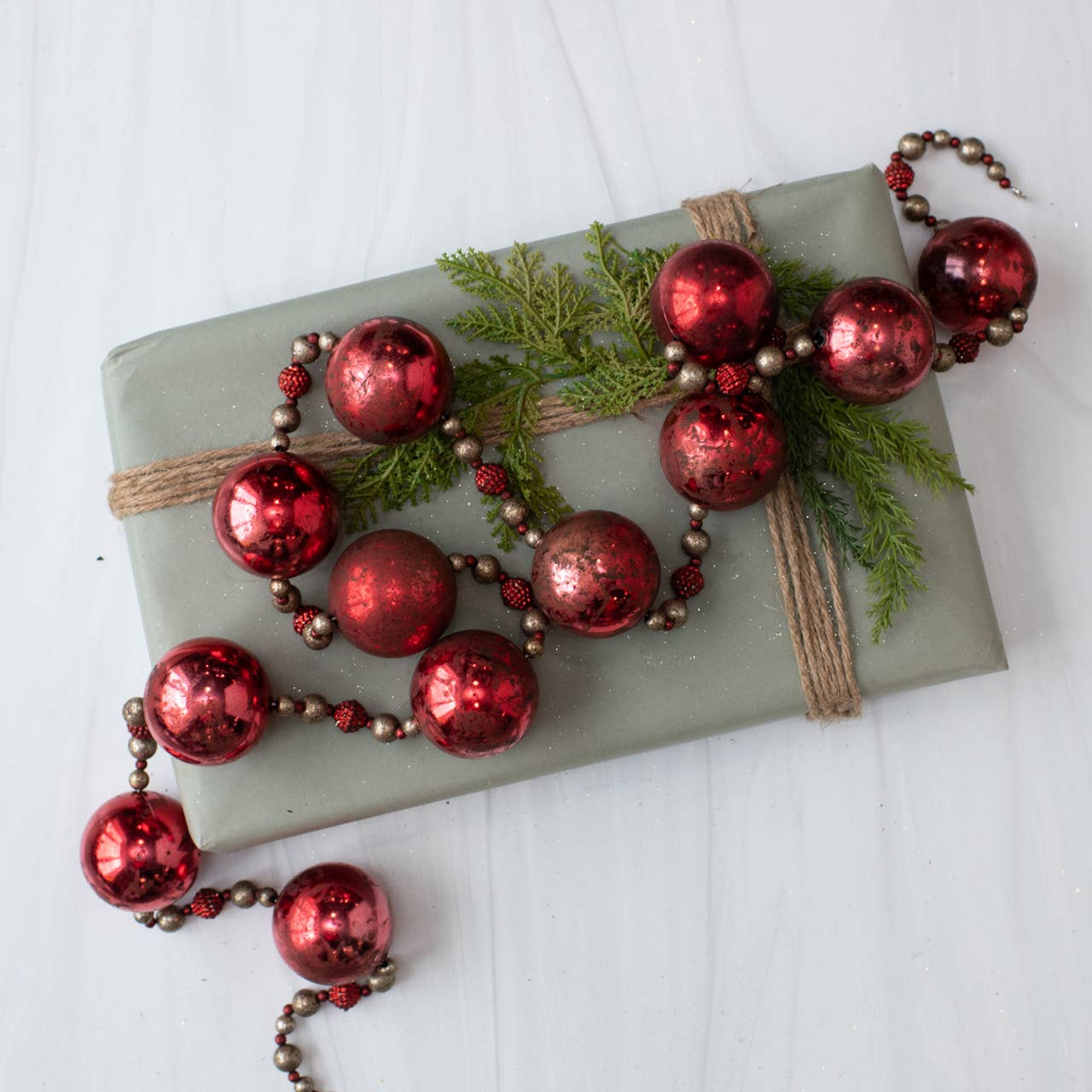 *6' RED BALL GARLAND