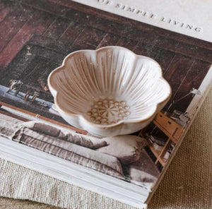 FLOWER PATTERN DISH