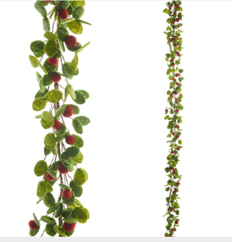 5’ Leaf and Berry Garland