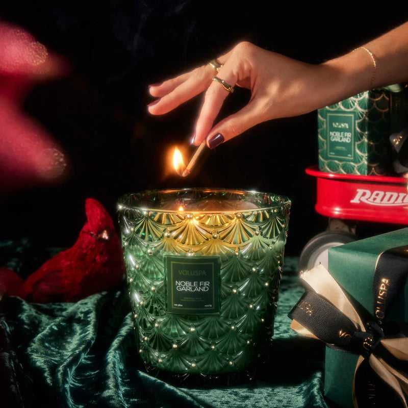 NOBLE FIR GARLAND 3 W HEARTH