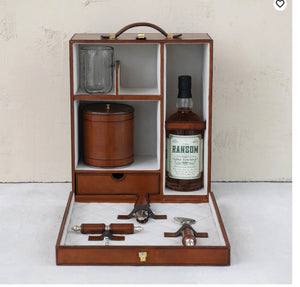 LEATHER TRAVEL BAR