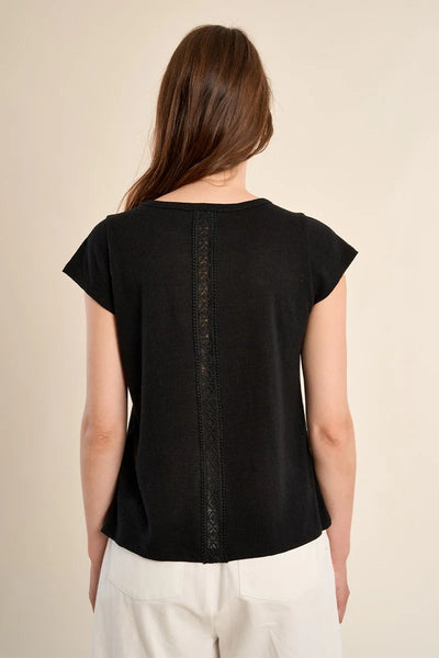 Black Tee
